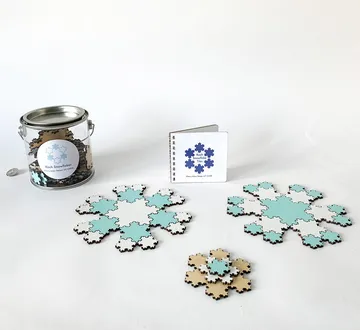 Fractal-Koch Snowflakes